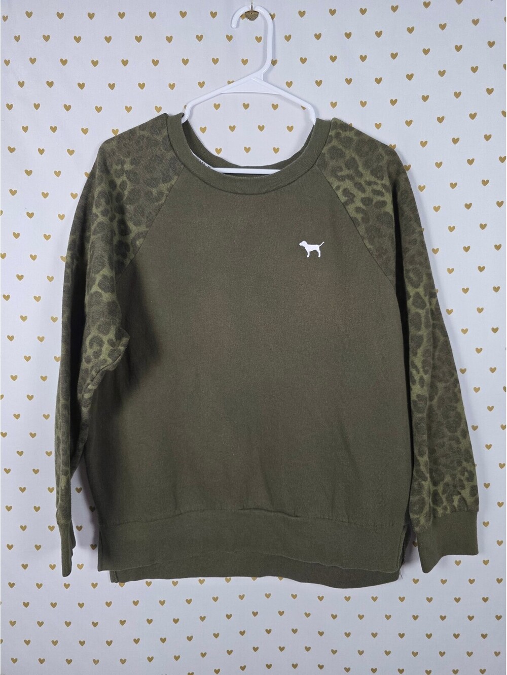 Victorias Secret Pink Green Cheetah Leopard Logo Raglan Sweater Shirt SMALL